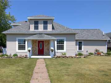 923 19th Avenue, Bloomer
