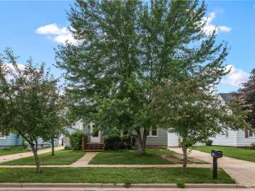 2022 8th Street, Eau Claire