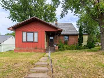 1914 Ivy Street, Bloomer