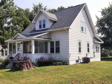 1820 Main Street, Bloomer