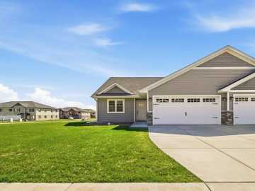 4911 Field Crest Lane, Eau Claire