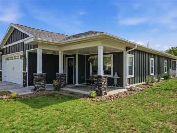 2905 Comet Court, Eau Claire