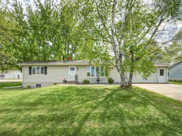111 W Hillside Drive, Cadott