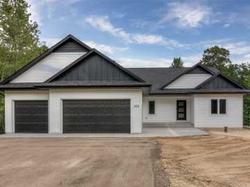 1921 Legacy Drive, Eau Claire