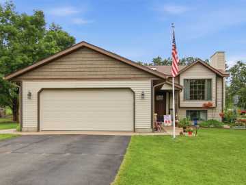 1440 Birchwood Lane, Eau Claire