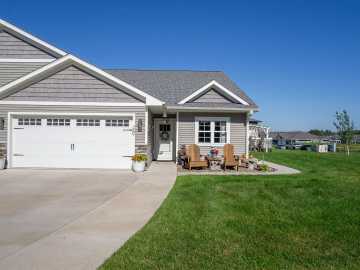 4897 Field Crest Lane, Eau Claire
