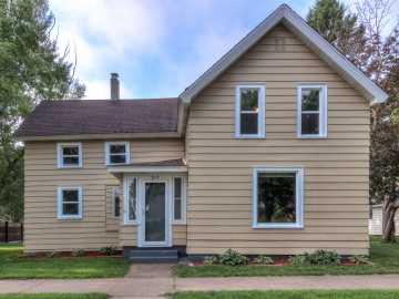 317 Stanley Street, Chippewa Falls
