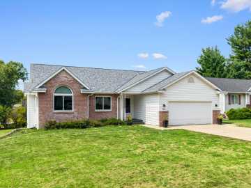 4414 Crest Court, Eau Claire