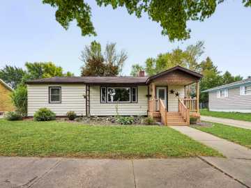 914 21st Avenue, Bloomer
