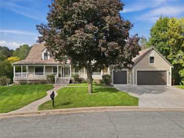 3920 Woodcrest Court, Eau Claire