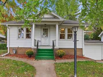 831 N Hastings Way, Eau Claire