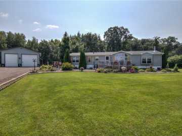 E8094 770th Avenue, Colfax
