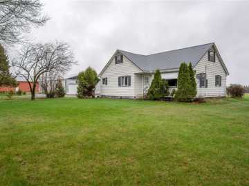 16037 State Hwy 124 , Bloomer