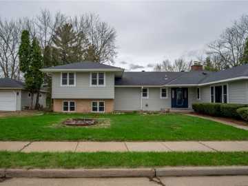 1413 E Clairemont Avenue, Eau Claire