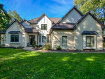 5840 Wild Rose Lane, Eau Claire