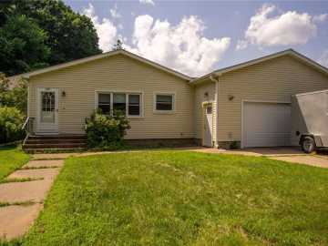 507 15th SE Street, Menomonie