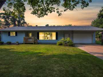 1433 W Willow Street, Chippewa Falls