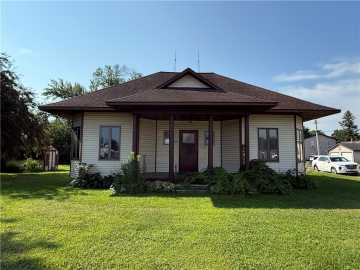 904 Railroad Avenue, Boyceville