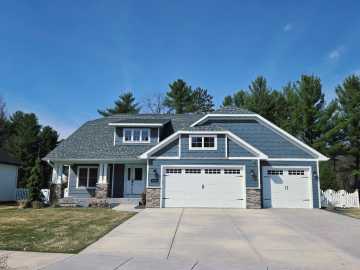 3746 Crest Ridge Court, Eau Claire