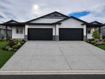 724 Sequoia Lane, Altoona