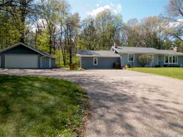 3112 Drier Rd , Eau Claire