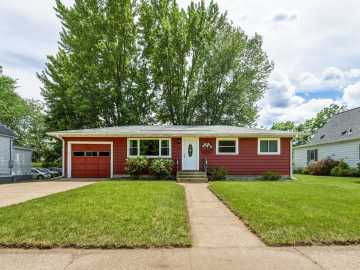 325 Selma Street, Eau Claire