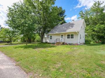 2440 La Salle Street, Eau Claire