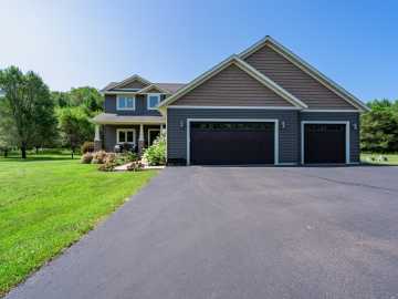 E8270 660th Avenue, Elk Mound