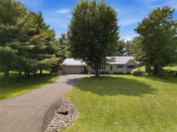 6903 Julius Drive, Eau Claire