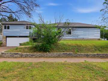 2124 Edgewood Lane, Eau Claire