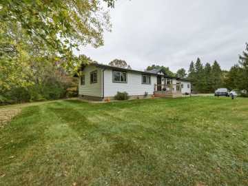 S7990 S State rd 93 , Eau Claire