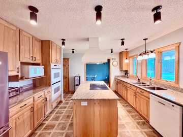 Property Photo 77