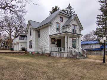 1120 11th E Avenue, Menomonie
