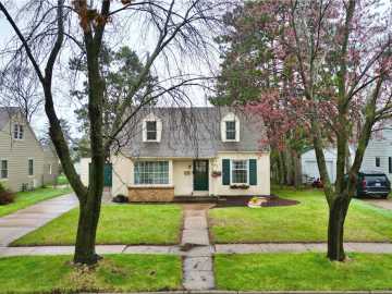 227 E Polk Avenue, Eau Claire