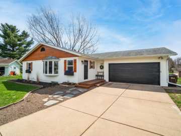 1348 Armstrong Place, Eau Claire