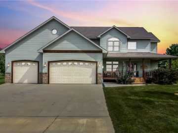 925 Bluffview Circle, Chippewa Falls