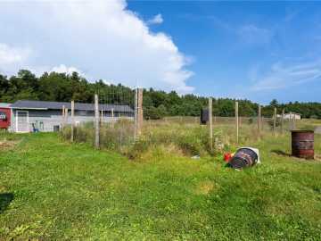 Property Photo 33
