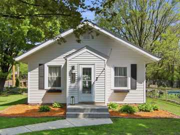 1502 Hogeboom Avenue, Eau Claire