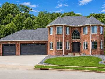 4712 Oakwood Hills Parkway, Eau Claire