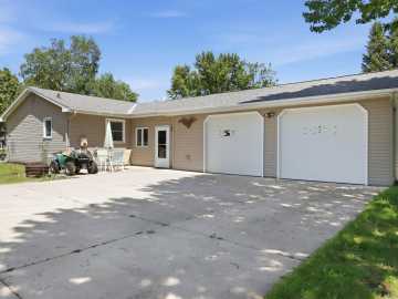 3201 Lotus Street, Eau Claire