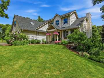 E4520 Woodfield Road, Eau Claire