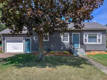 602 Stanley Street, Chippewa Falls