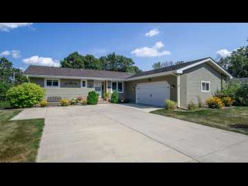 2229 Orchard Place, Eau Claire