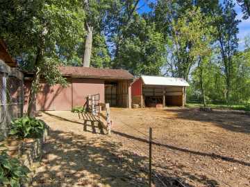 Property Photo 33
