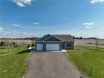 9312 E 453rd Avenue, Elk Mound