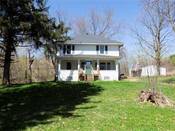 1725 Meadow Hill Drive, Menomonie