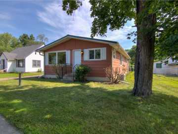 814 N Broadway N Street, Menomonie