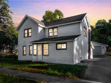 1105 Dodge Street, Eau Claire