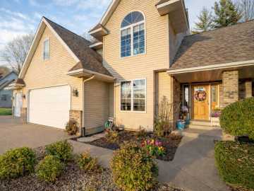 328 Nordveien Drive, Boyceville