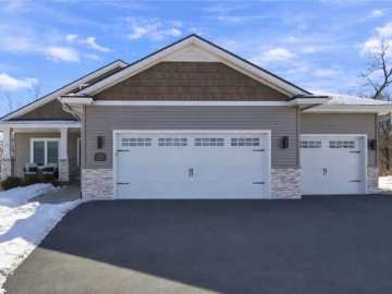 4615 S Oakwood Hills Parkway, Eau Claire